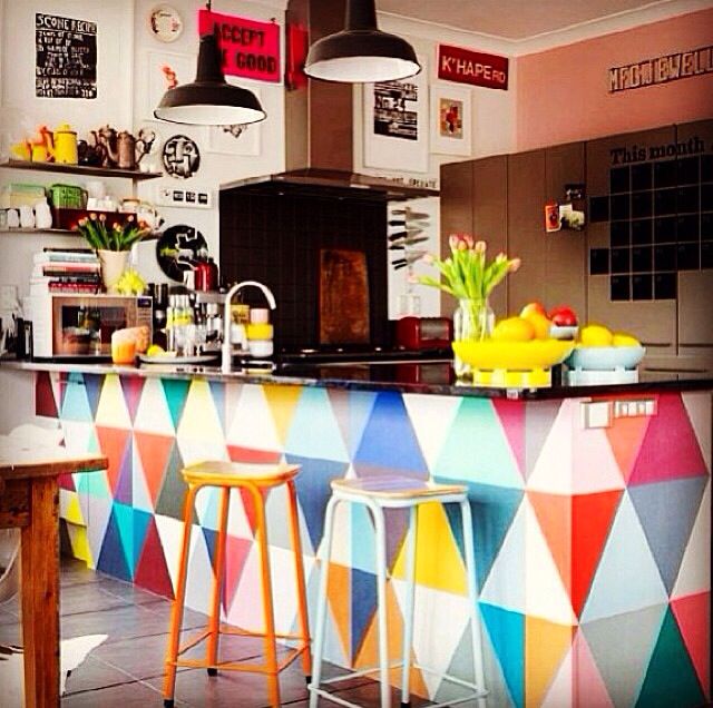 Cozinhas coloridas na decoração 7